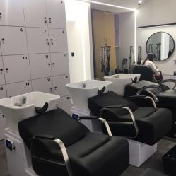 卓梵美发精品沙龙 东川路店的专业美发体验